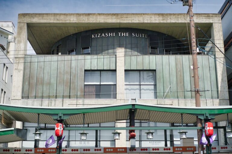 Khách sạn Super Hotel đầu tiên tại Hà Nội chính thức khai trương